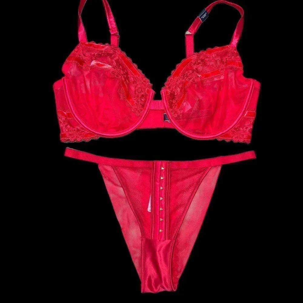 Victoria’s Secret LUXE Sexy Mesh Lace Velvet Unlined Demi bra & Brazilian Panty